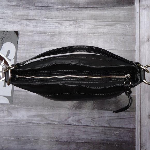 Coach leather Zoe hobo shoulder / handbag. - Picture 8 of 16